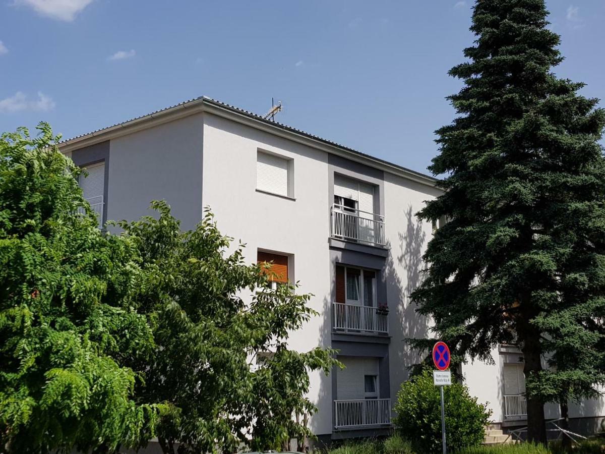 Appartement Apartman Monte Rizzi à Pula Extérieur photo